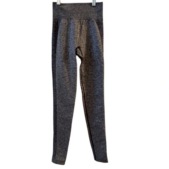 Gymshark Women's XS Gray High-Rise Leggings for Yoga Booty Enhancing Design - Picture 2 of 8